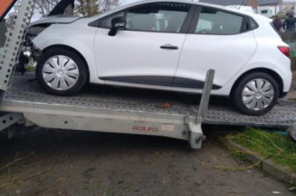 Pare choc arriere RENAULT CLIO 4