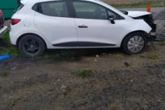 Pare choc arriere RENAULT CLIO 4