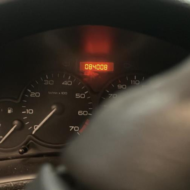 Pare choc arriere PEUGEOT 206 Photo n°7