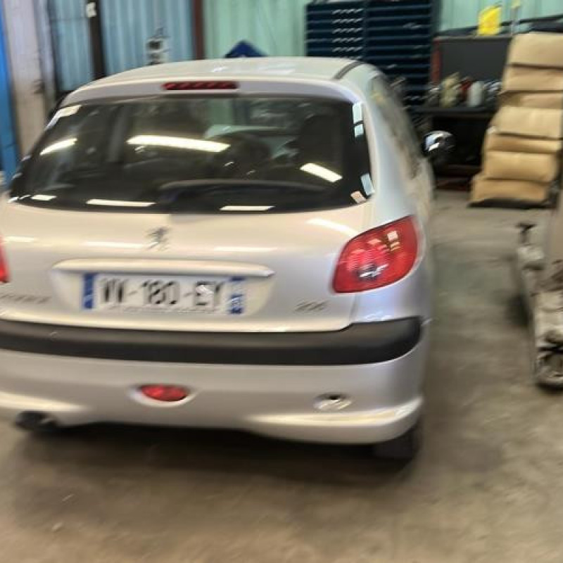 Pare choc arriere PEUGEOT 206 Photo n°10
