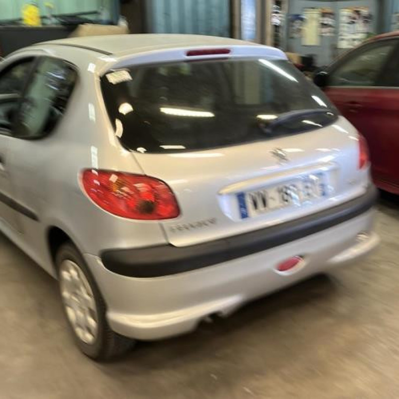 Pare choc arriere PEUGEOT 206 Photo n°12