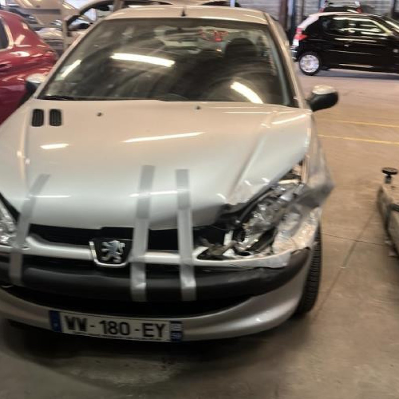 Pare choc arriere PEUGEOT 206 Photo n°18