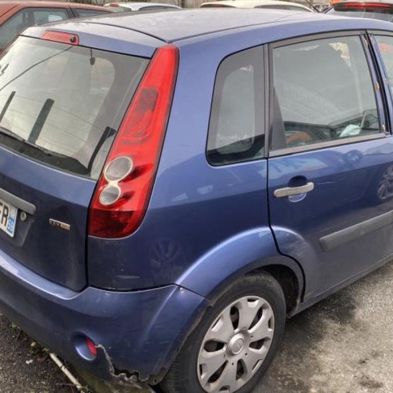 Pare choc avant FORD FIESTA 5 Photo n°14