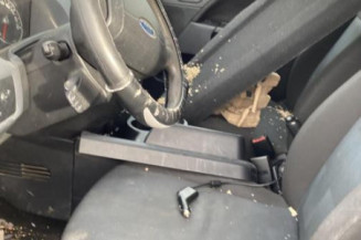 Pare choc avant FORD FIESTA 5