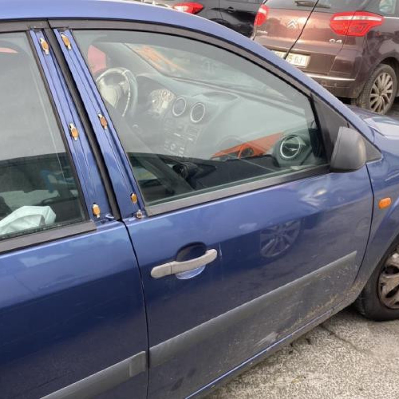 Pare choc avant FORD FIESTA 5 Photo n°20