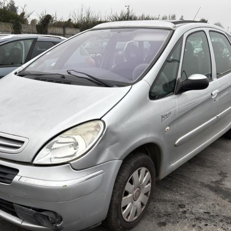 Moteur CITROEN XSARA PICASSO Photo n°1