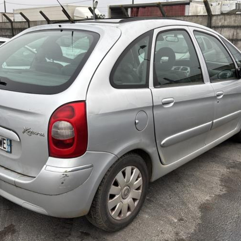 Moteur CITROEN XSARA PICASSO Photo n°3