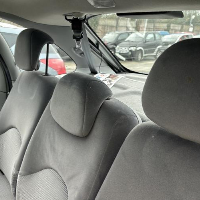 Moteur CITROEN XSARA PICASSO Photo n°11