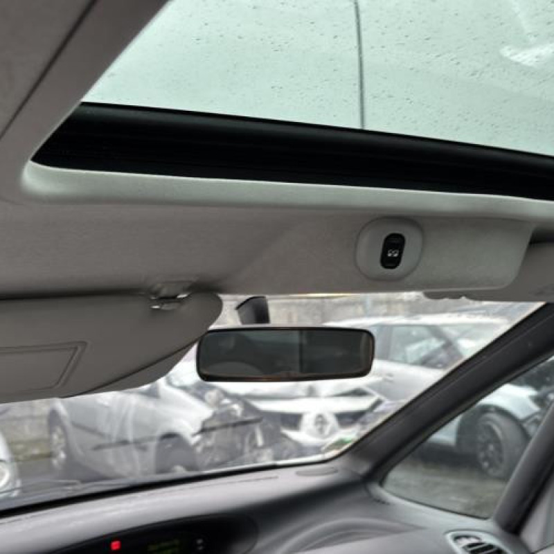 Moteur CITROEN XSARA PICASSO Photo n°13