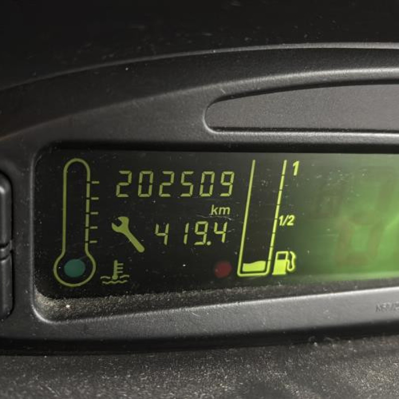 Moteur CITROEN XSARA PICASSO Photo n°18