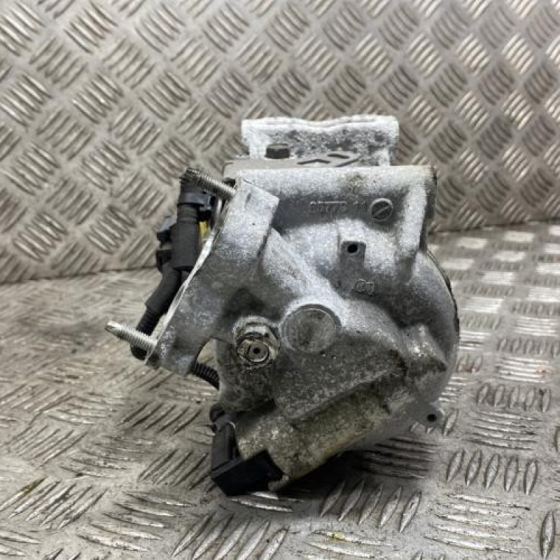 Compresseur clim PEUGEOT 5008 2 Photo n°4