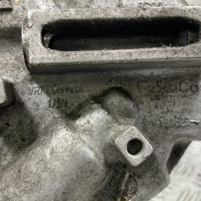 Compresseur clim FORD FOCUS 3 Photo n°4