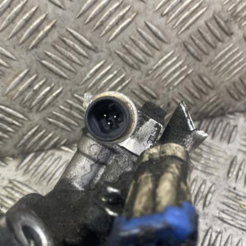 Compresseur clim CHEVROLET AVEO 2 Photo n°4