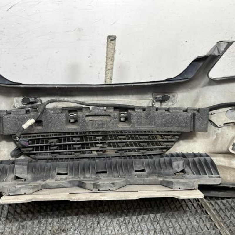 Pare choc avant OPEL ZAFIRA B Photo n°5