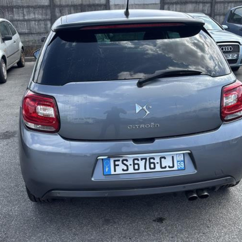 Pare choc avant CITROEN DS3 Photo n°14