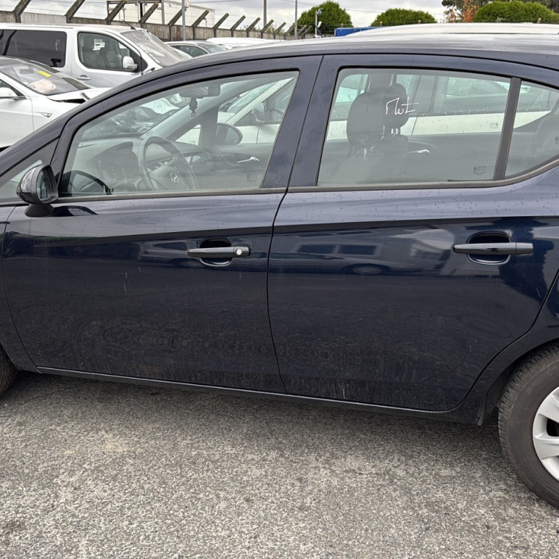 OPEL CORSA E 1.4i - 16V Photo n°18