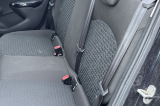 OPEL CORSA E 1.4i - 16V