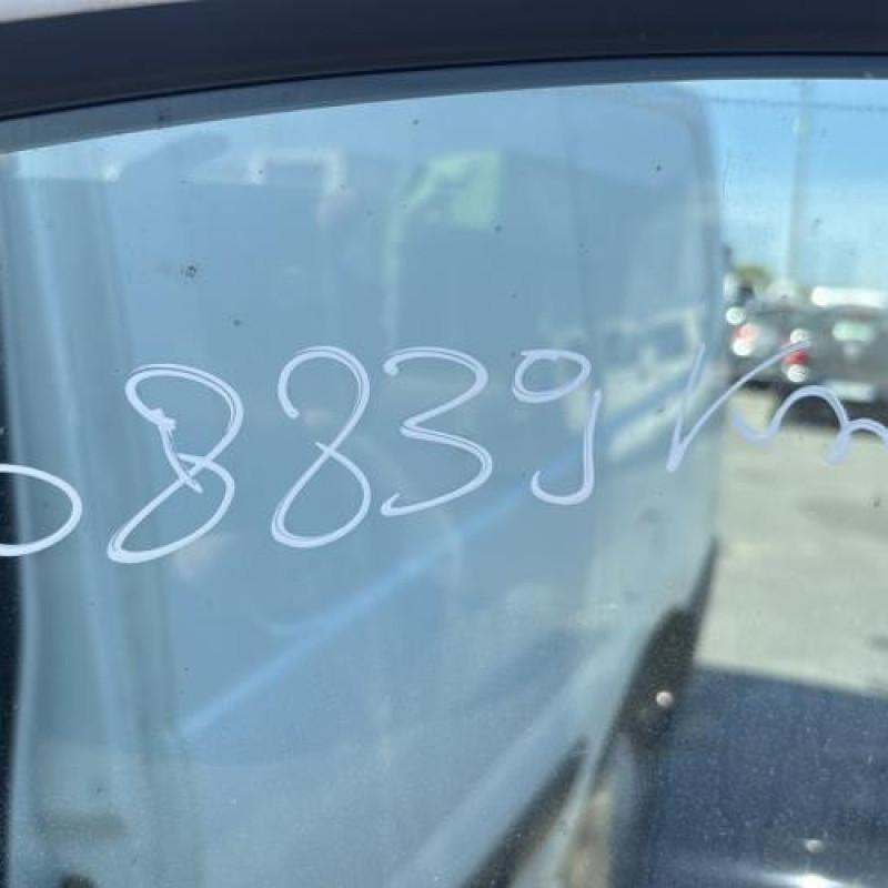 Trappe d'essence CITROEN JUMPY 2 Photo n°13