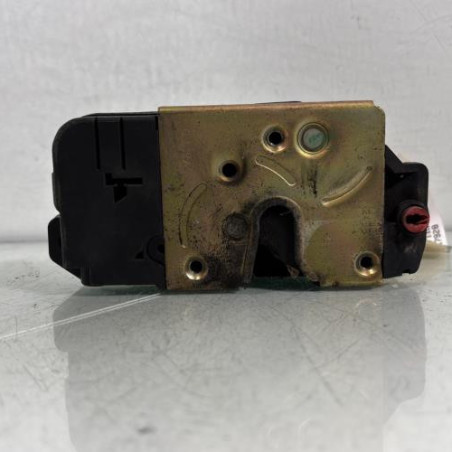 Serrure arriere droit PEUGEOT 206
