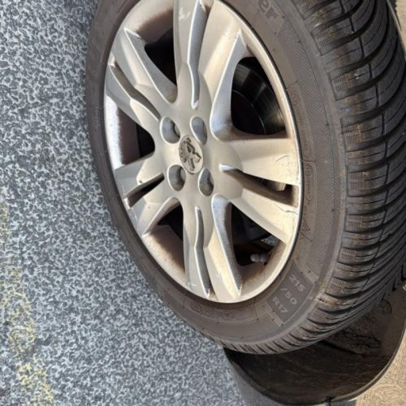 Traverse superieure PEUGEOT 5008 1 Photo n°18