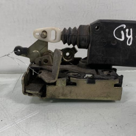 Serrure arriere droit PEUGEOT 205