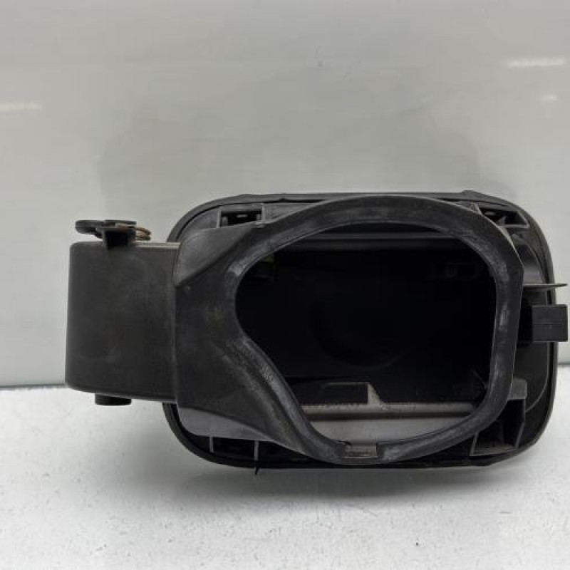 Trappe d'essence BMW SERIE 1 E88 Photo n°3