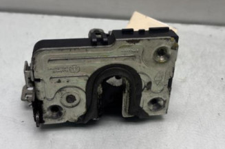 Serrure arriere droit DACIA DUSTER 1 Photo n°1