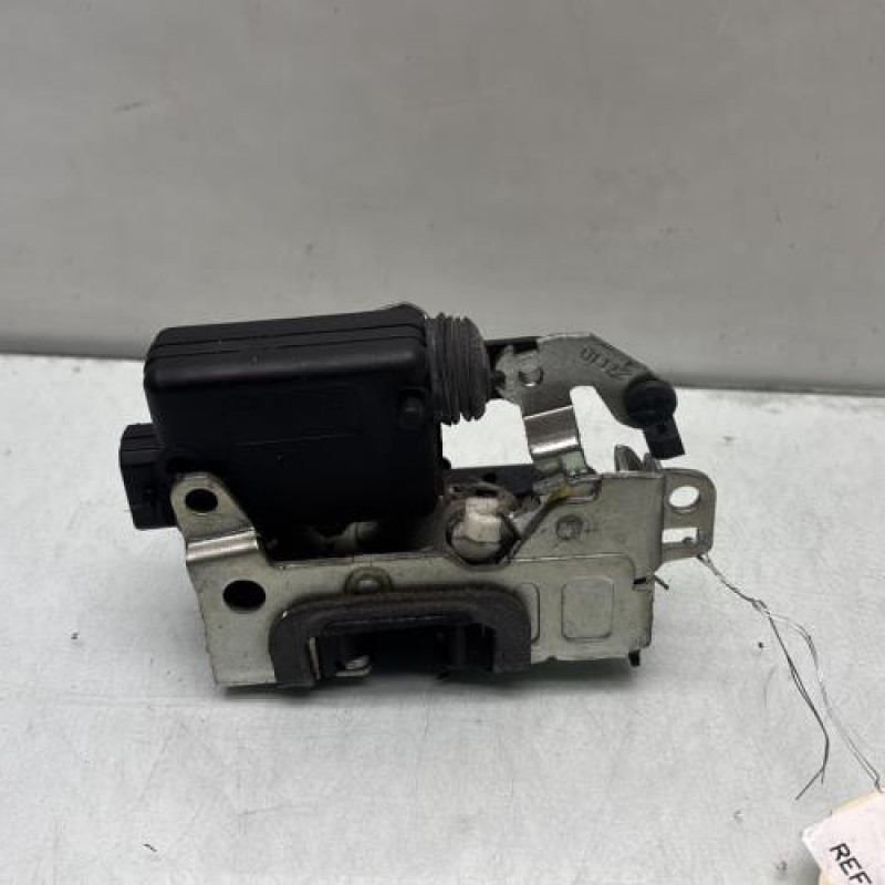 Serrure arriere droit DACIA DUSTER 1 Photo n°3