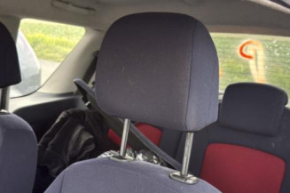 Vitre avant gauche PEUGEOT 1007