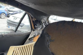 Vitre avant gauche RENAULT LAGUNA 2