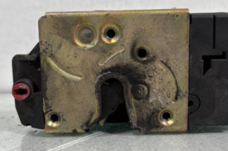 Serrure arriere gauche PEUGEOT 206