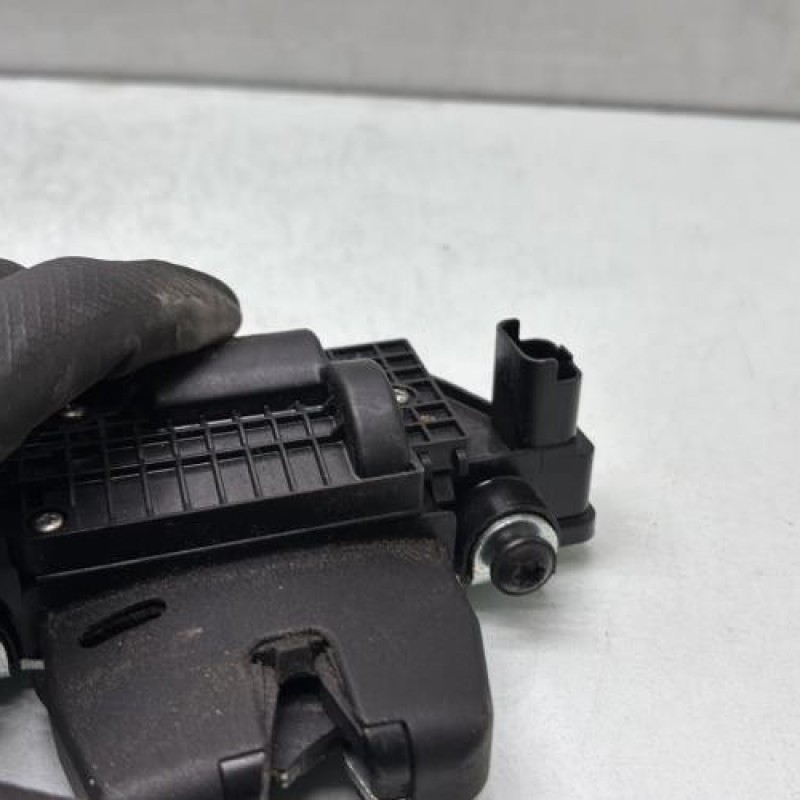 Serrure de coffre PEUGEOT 3008 1 Photo n°2