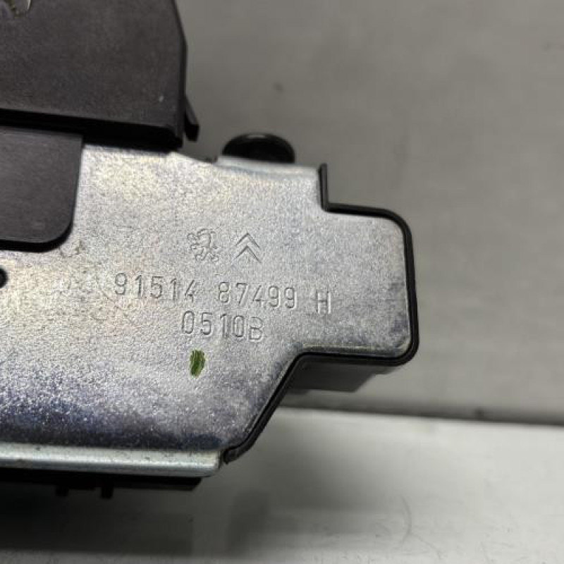 Serrure de coffre PEUGEOT 3008 1 Photo n°4