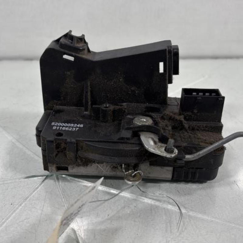 Serrure avant gauche RENAULT TRAFIC 2 Photo n°1