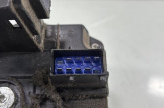 Serrure avant gauche RENAULT TRAFIC 2