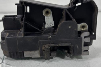 Serrure avant gauche RENAULT TRAFIC 2