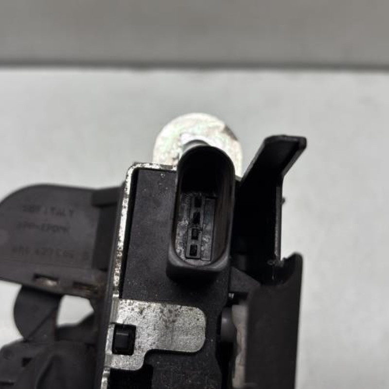 Serrure de coffre VOLKSWAGEN POLO 5 Photo n°3