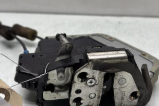 Serrure arriere gauche LEXUS IS 2 Photo n°1