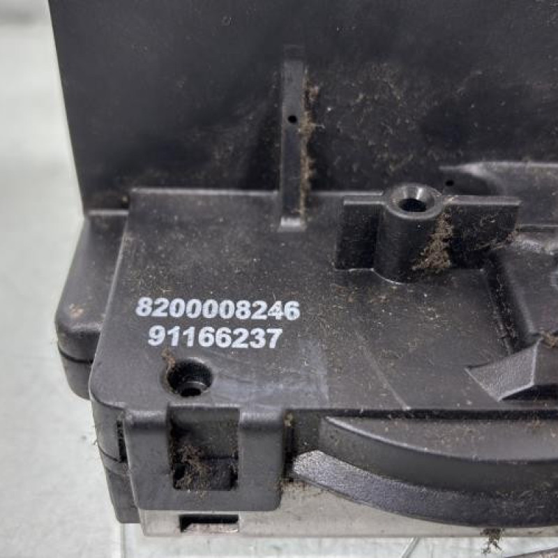 Serrure avant gauche RENAULT TRAFIC 2 Photo n°2