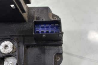 Serrure avant gauche RENAULT TRAFIC 2