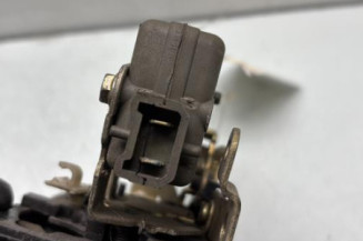 Serrure arriere droit RENAULT CLIO 1