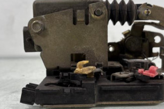 Serrure avant gauche RENAULT CLIO 1