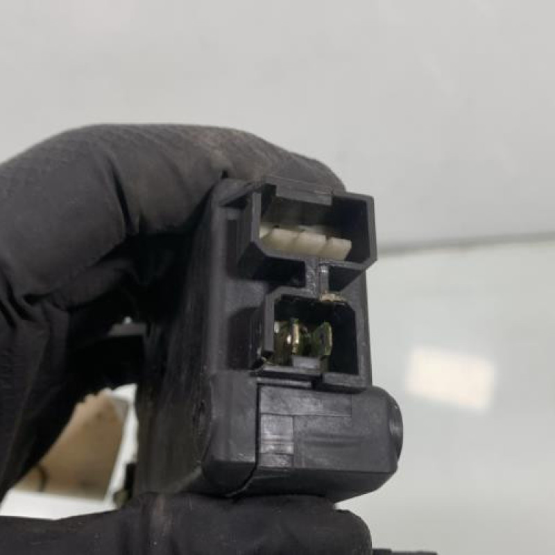 Serrure arriere gauche PEUGEOT 205 Photo n°5