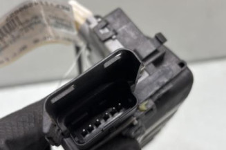 Serrure arriere gauche PEUGEOT 3008 1