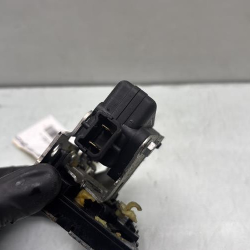 Serrure arriere gauche DACIA DUSTER 1 Photo n°4