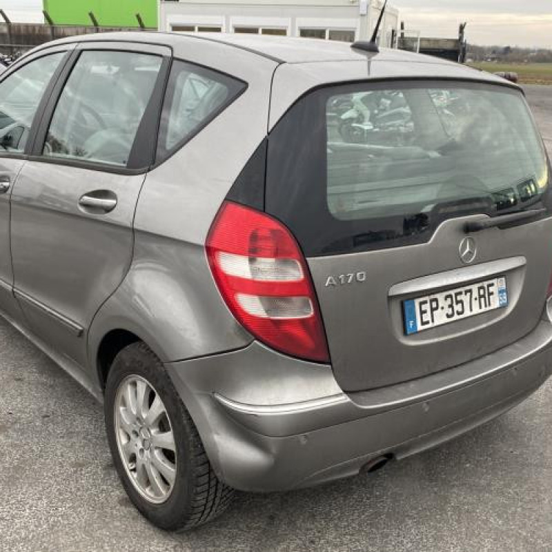 Pretensionneur de ceinture avant droit MERCEDES CLASSE A 169 Photo n°8