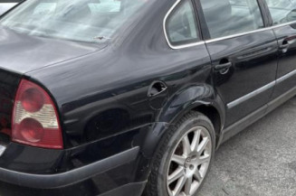Aile avant droit VOLKSWAGEN PASSAT 4