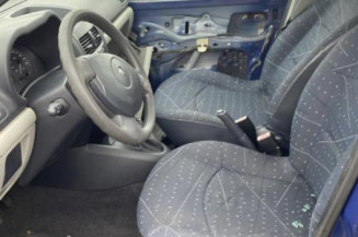 Pare choc avant RENAULT CLIO 2