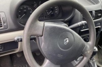 Pare choc avant RENAULT CLIO 2