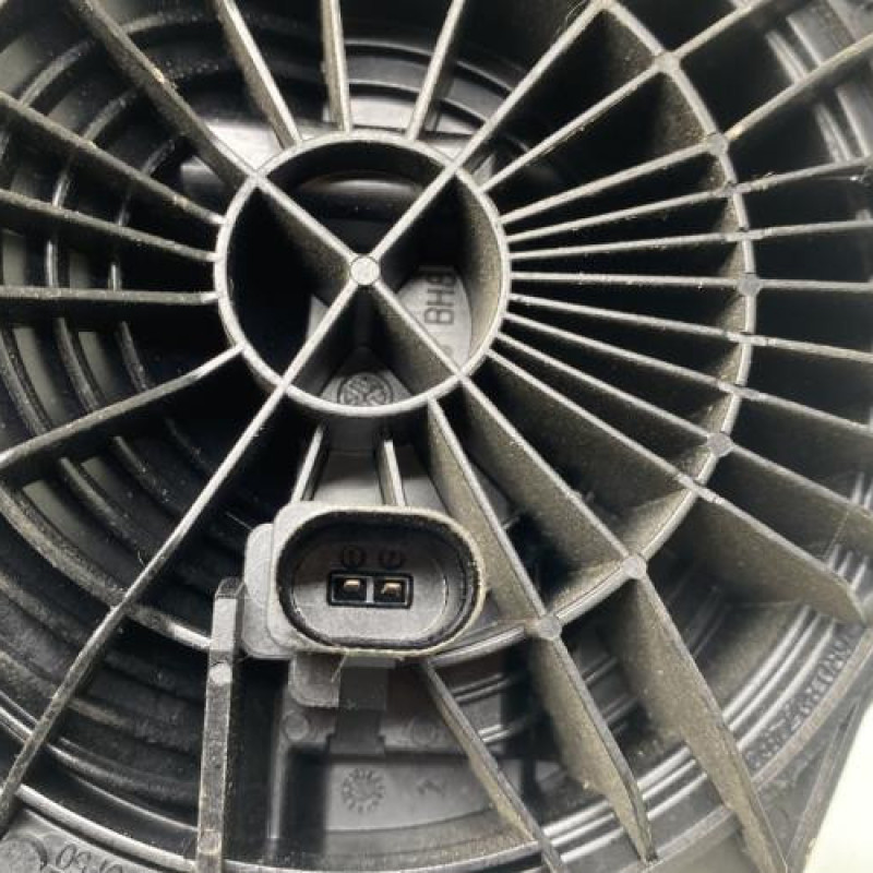 Bouton de coffre VOLKSWAGEN GOLF 7 Photo n°3